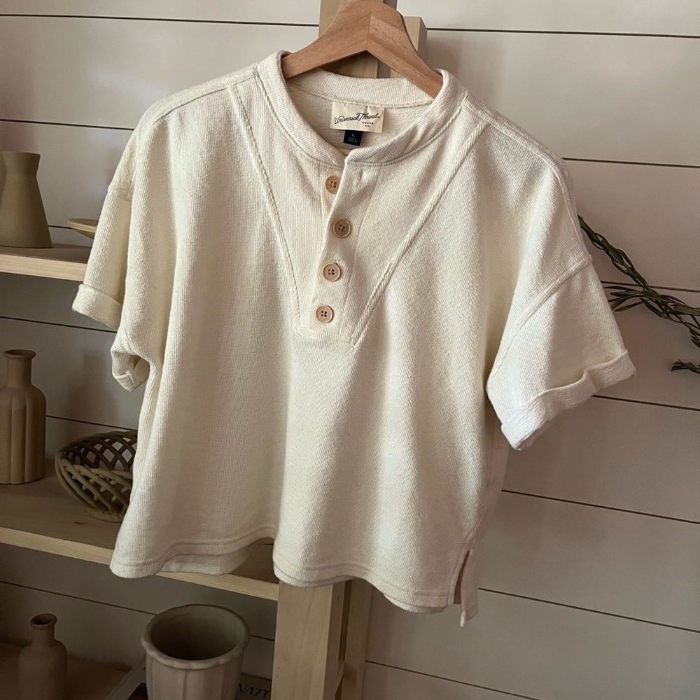 Universal thread top